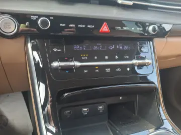 KIA CARNIVAL NOBLESS