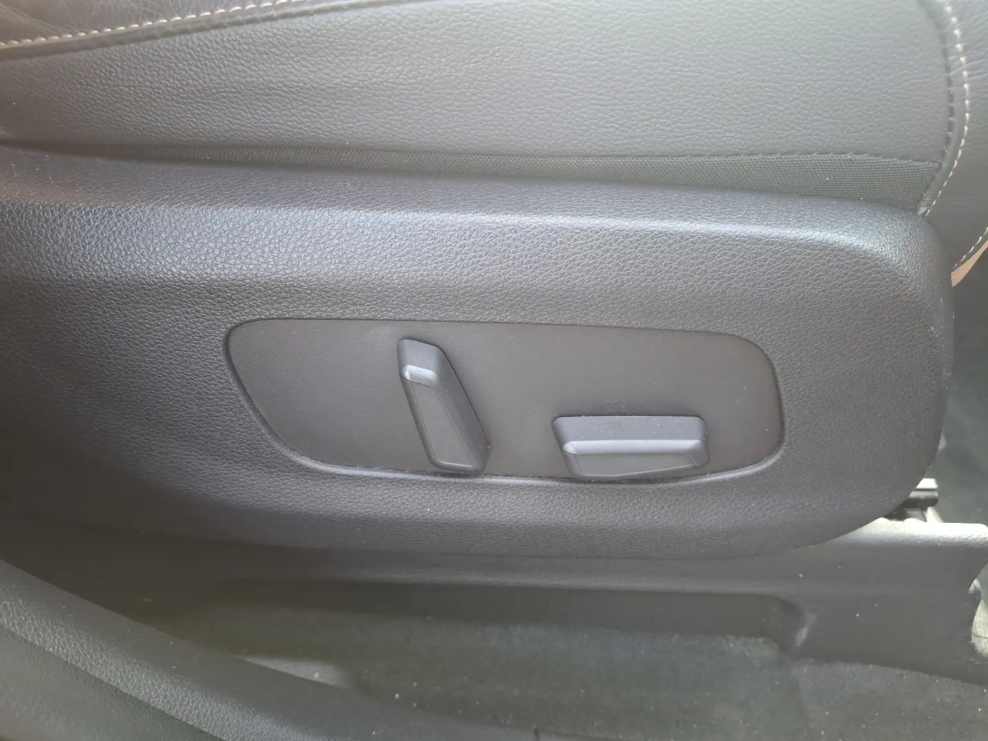 KIA CARNIVAL NOBLESS