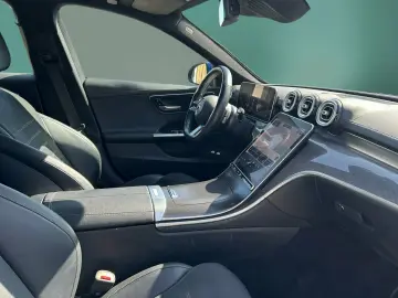 Mercedes Benz C 300 e AMG