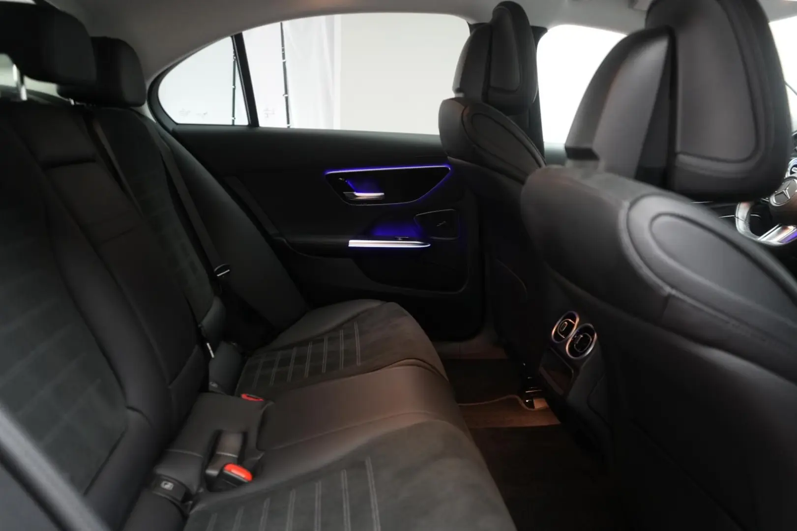 Mercedes Benz - C 300e AMG