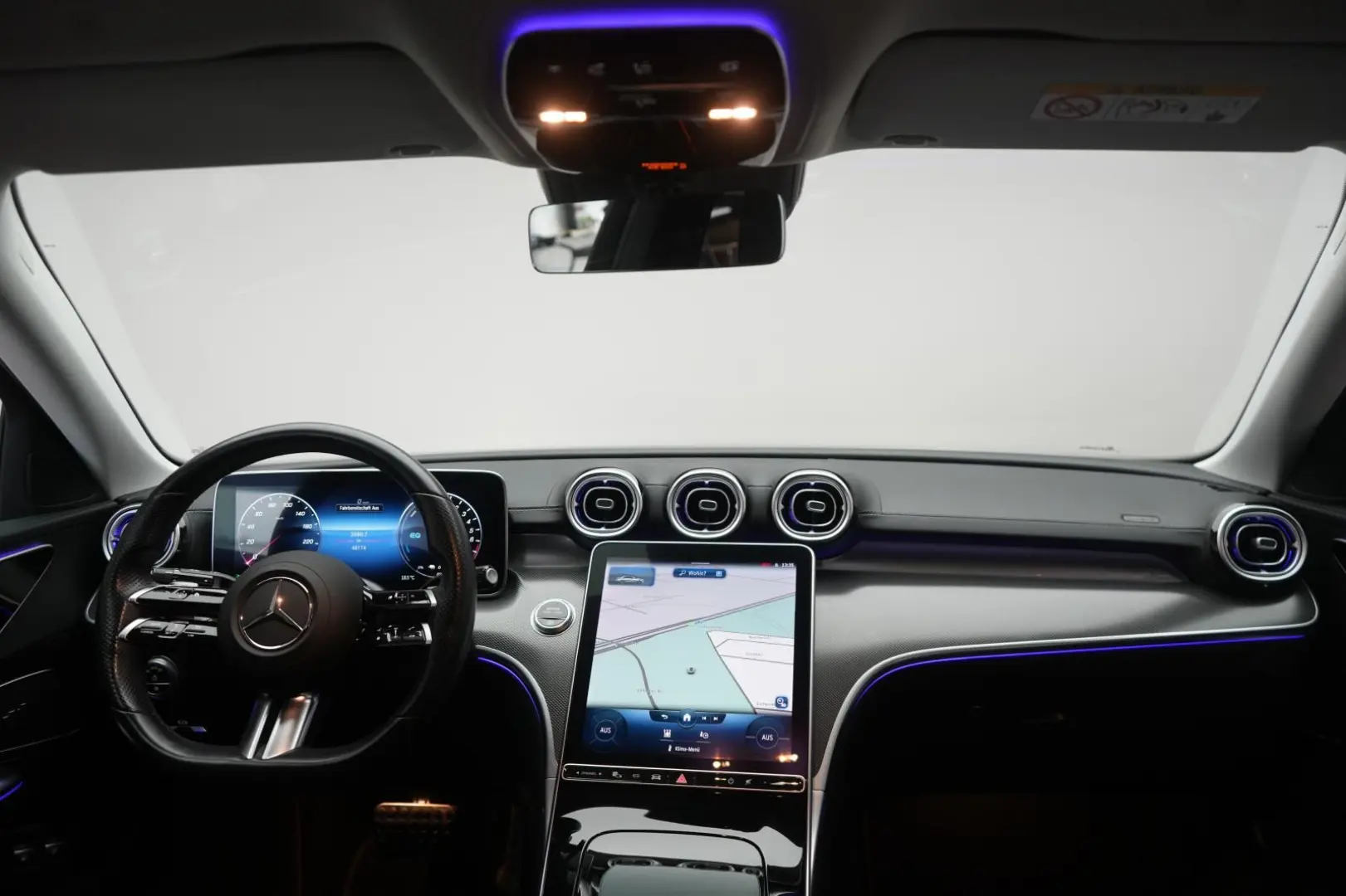 Mercedes Benz - C 300e AMG