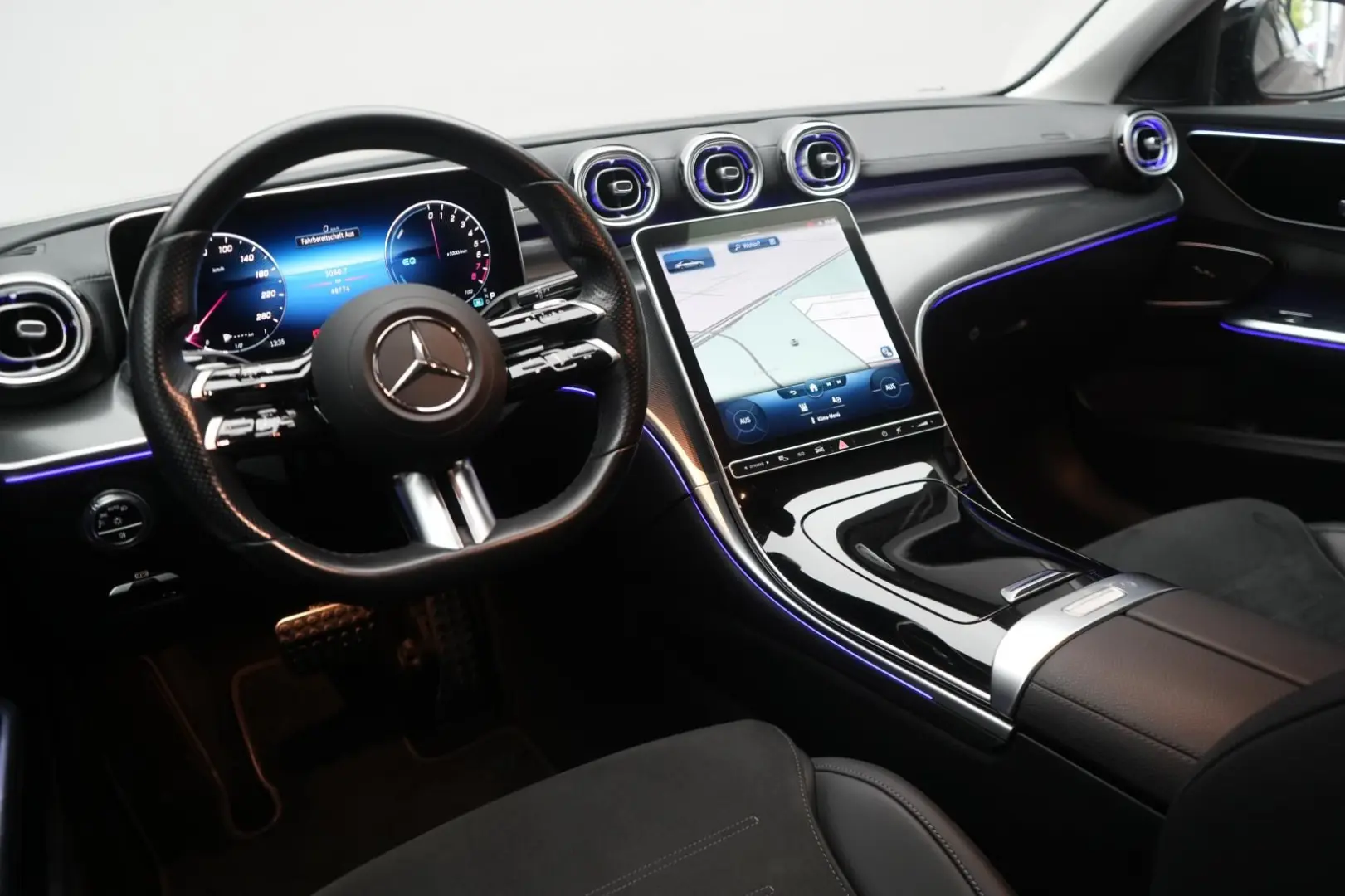 Mercedes Benz - C 300e AMG