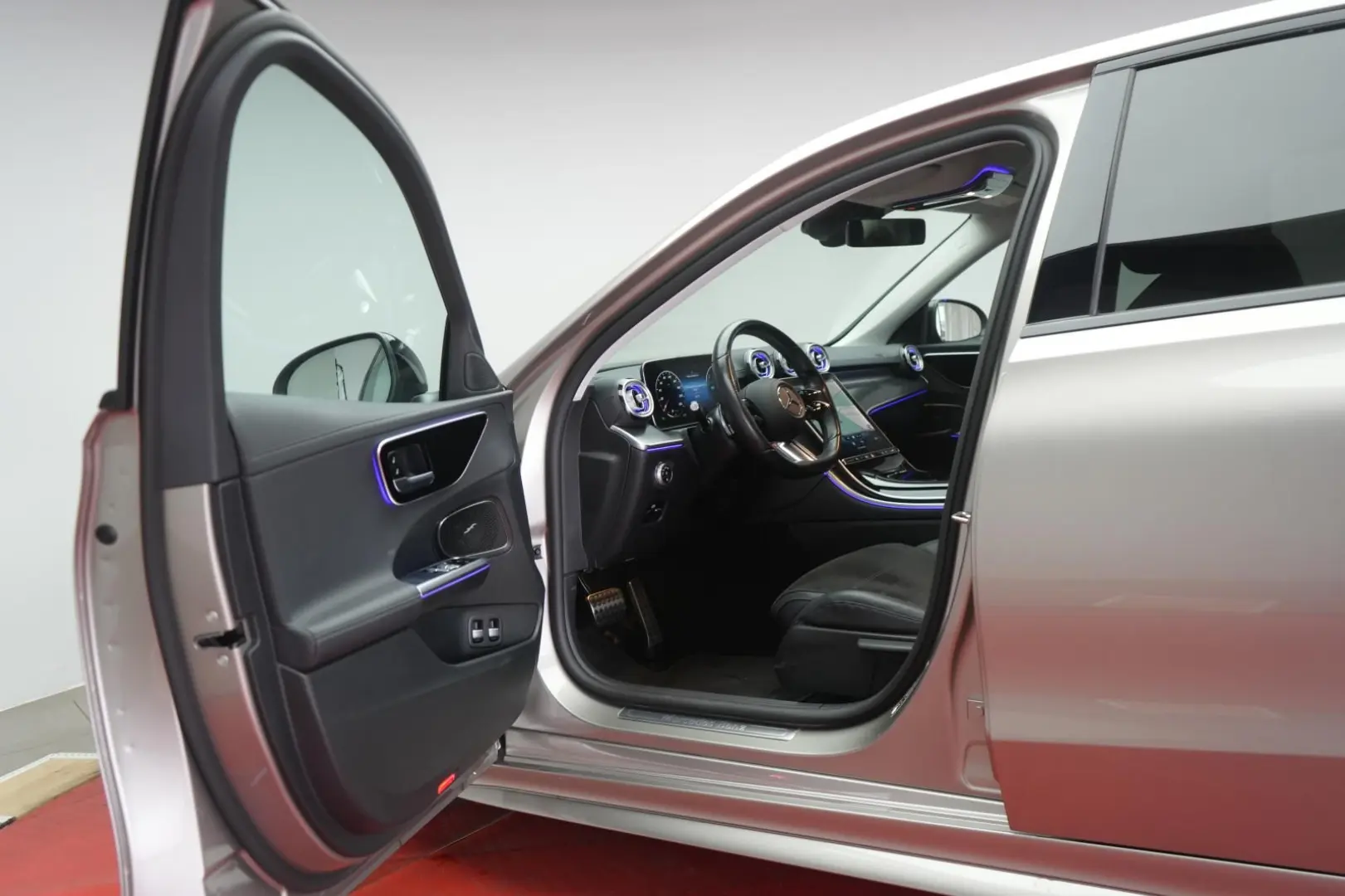 Mercedes Benz - C 300e AMG