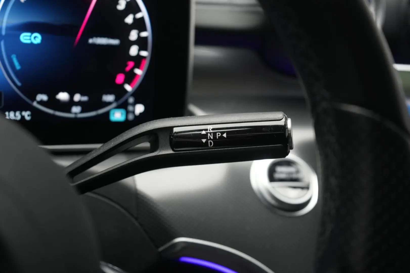 Mercedes Benz - C 300e AMG