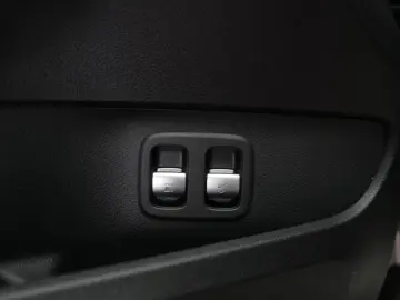 Mercedes Benz - C 300e AMG