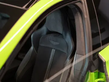 DBX 4.0 V8 DBX707  Carbon PPF