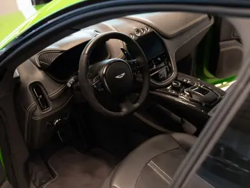 DBX 4.0 V8 DBX707  Carbon PPF