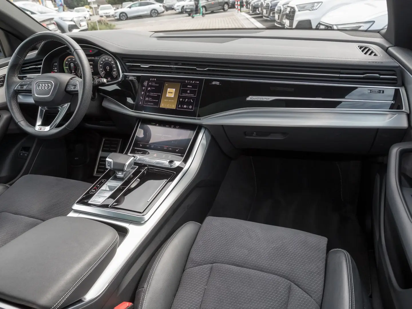 Q8 60 TFSIe Q 2x S LINE BLACK LM22 PANO MEMORY H