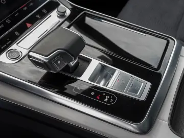 Q8 60 TFSIe Q 2x S LINE BLACK LM22 PANO MEMORY H