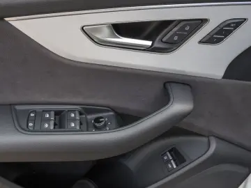 Q8 60 TFSIe Q 2x S LINE BLACK LM22 PANO MEMORY H