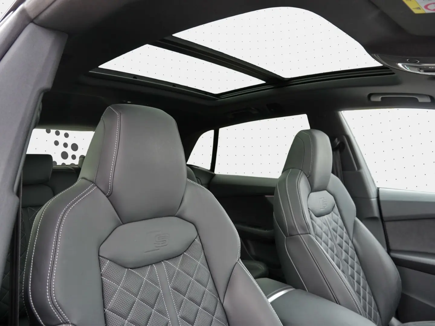 Q8 60 TFSIe quattro S line AHK Air Pano 360  HuD