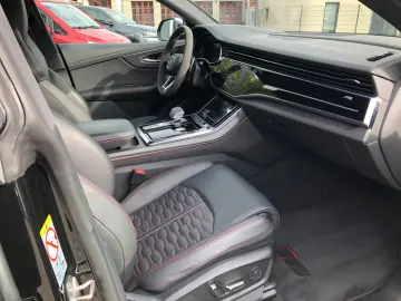 RSQ8 RS Q8 4.0 TFSI quattro