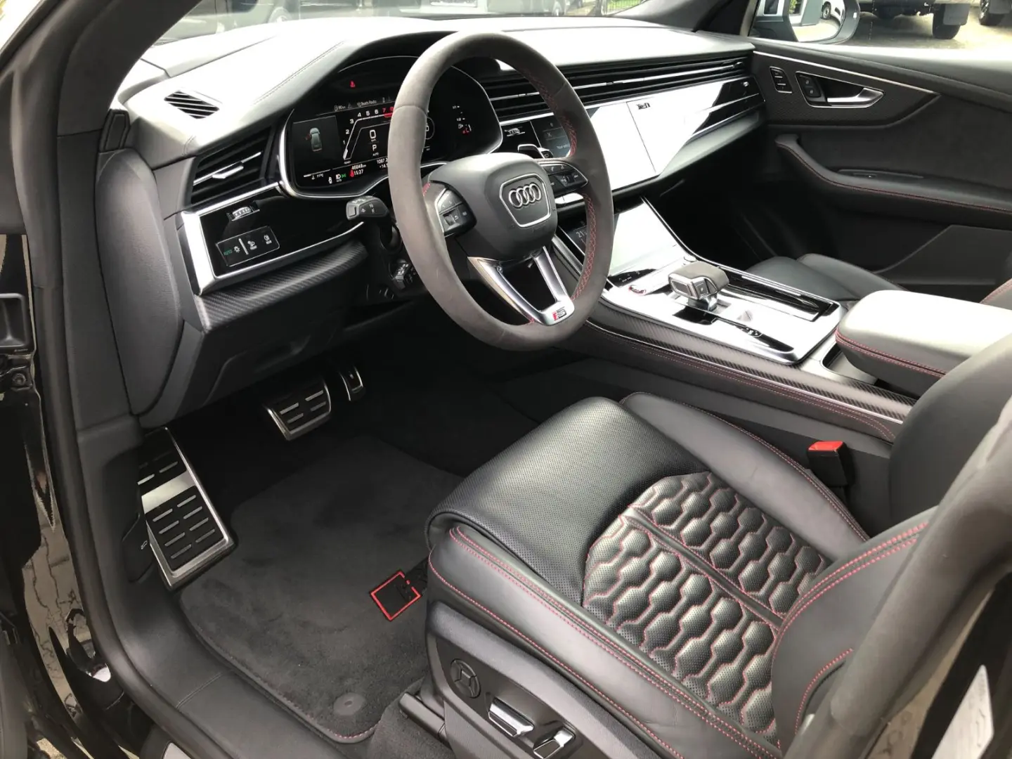 RSQ8 RS Q8 4.0 TFSI quattro