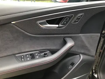 RSQ8 RS Q8 4.0 TFSI quattro