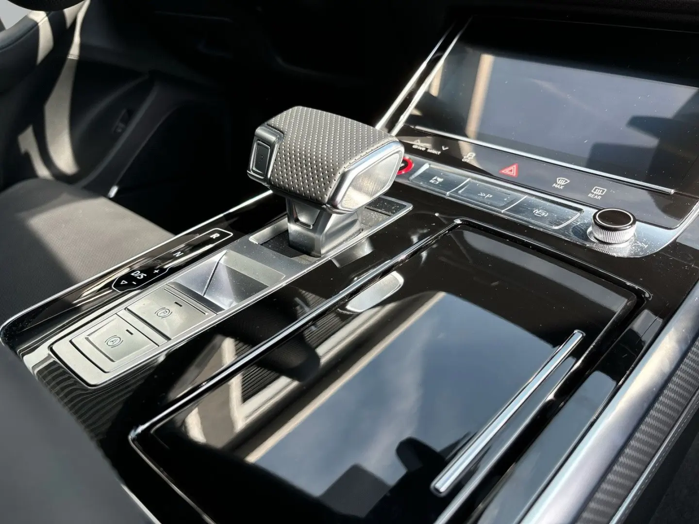 RSQ8 Dynamik  Keramik B&O Pano Soft-Close AHK 23