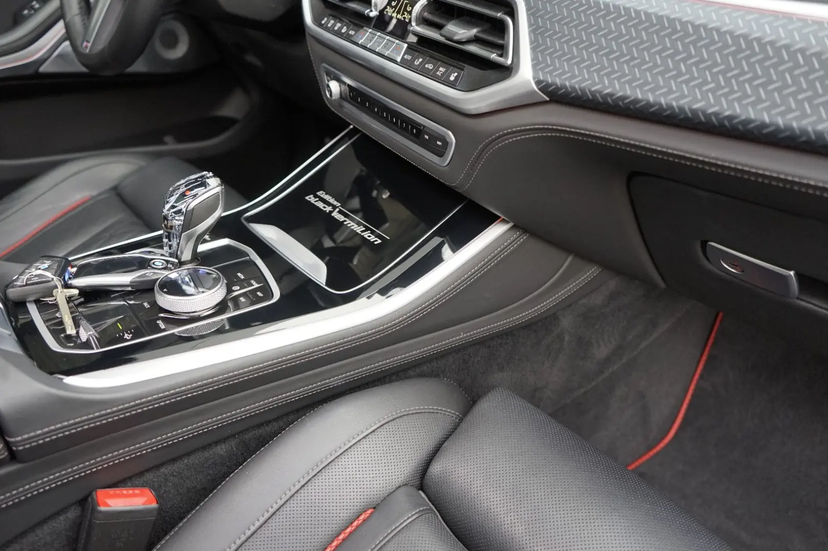 X5 M50ix Edition Black 3xTV 2xAchs Bowers Carbon