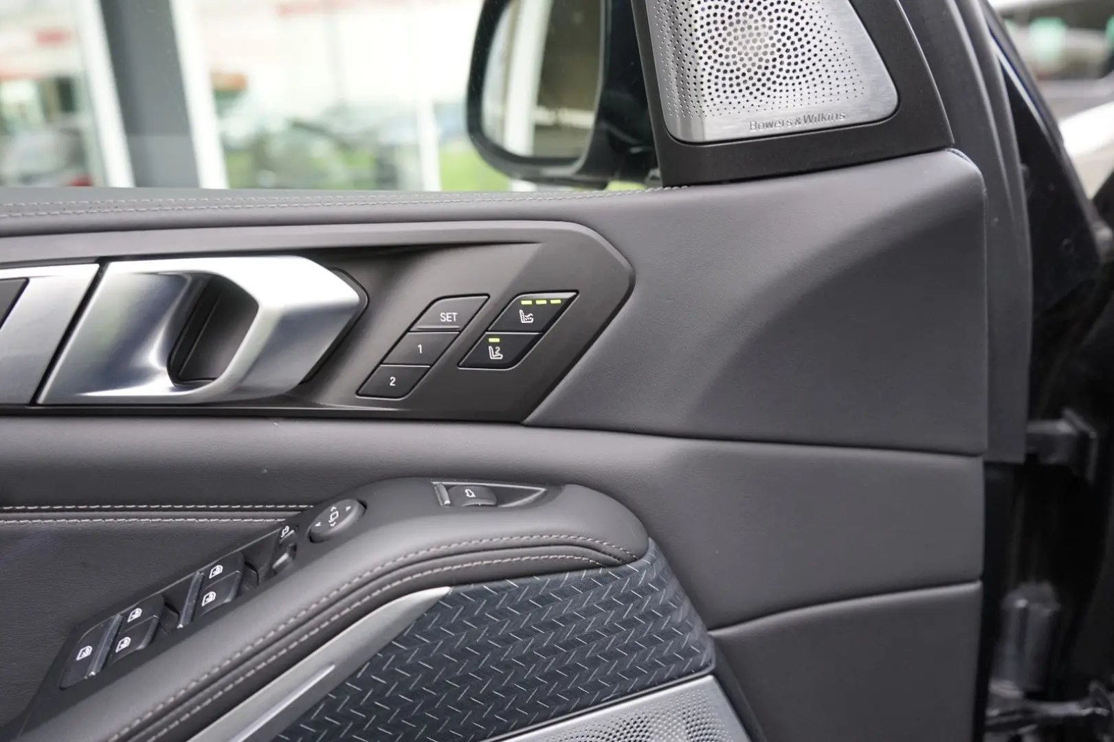 X5 M50ix Edition Black 3xTV 2xAchs Bowers Carbon