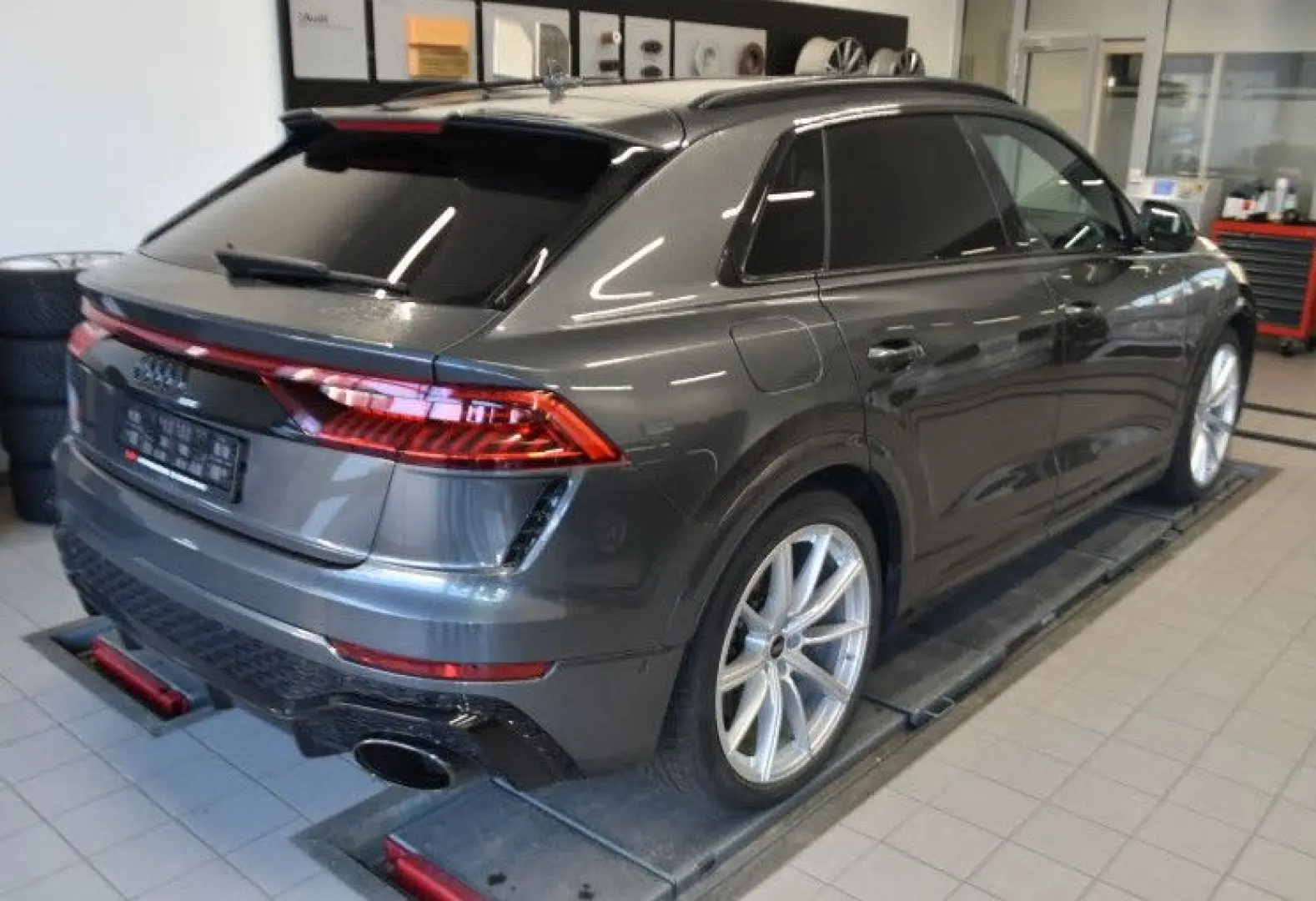 RSQ8 AHK PANO KERAMIK LEDER UPE 175T