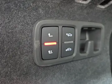 RSQ8 AHK PANO KERAMIK LEDER UPE 175T