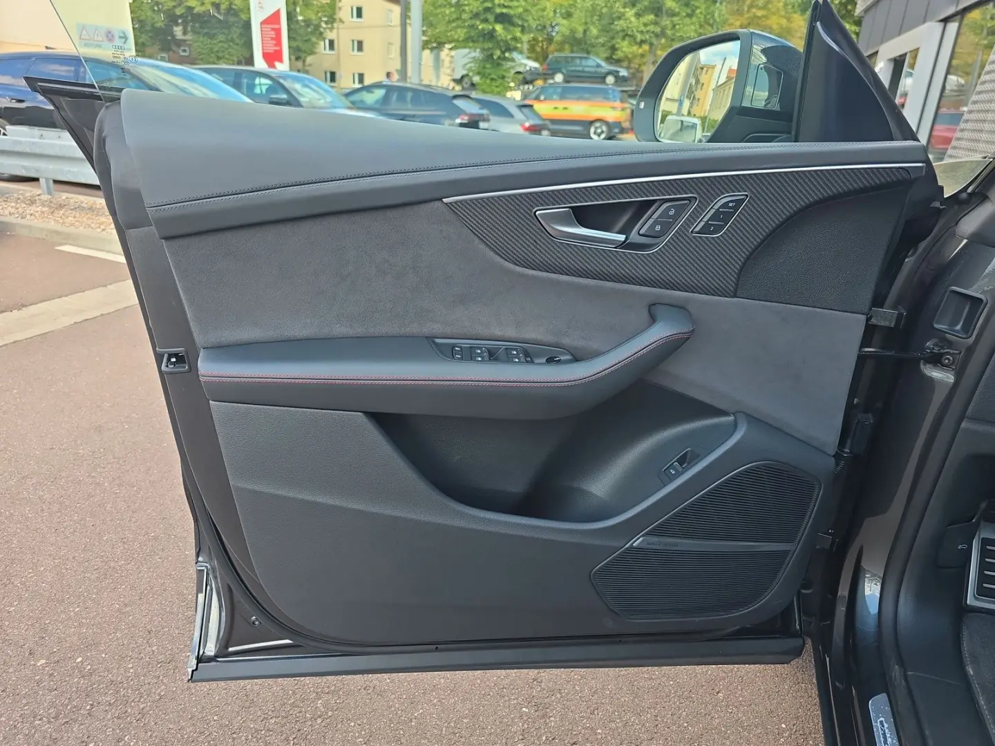 RSQ8 AHK PANO KERAMIK LEDER UPE 175T