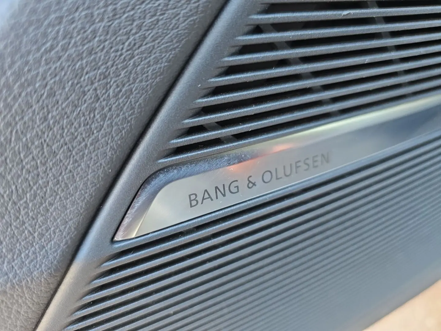 RSQ8 AHK PANO KERAMIK LEDER UPE 175T