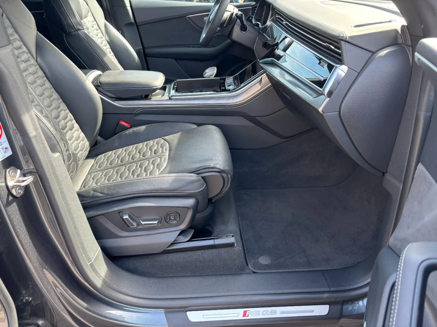 RSQ8 Dynamik  Keramik B&O Pano Soft-Close AHK 23