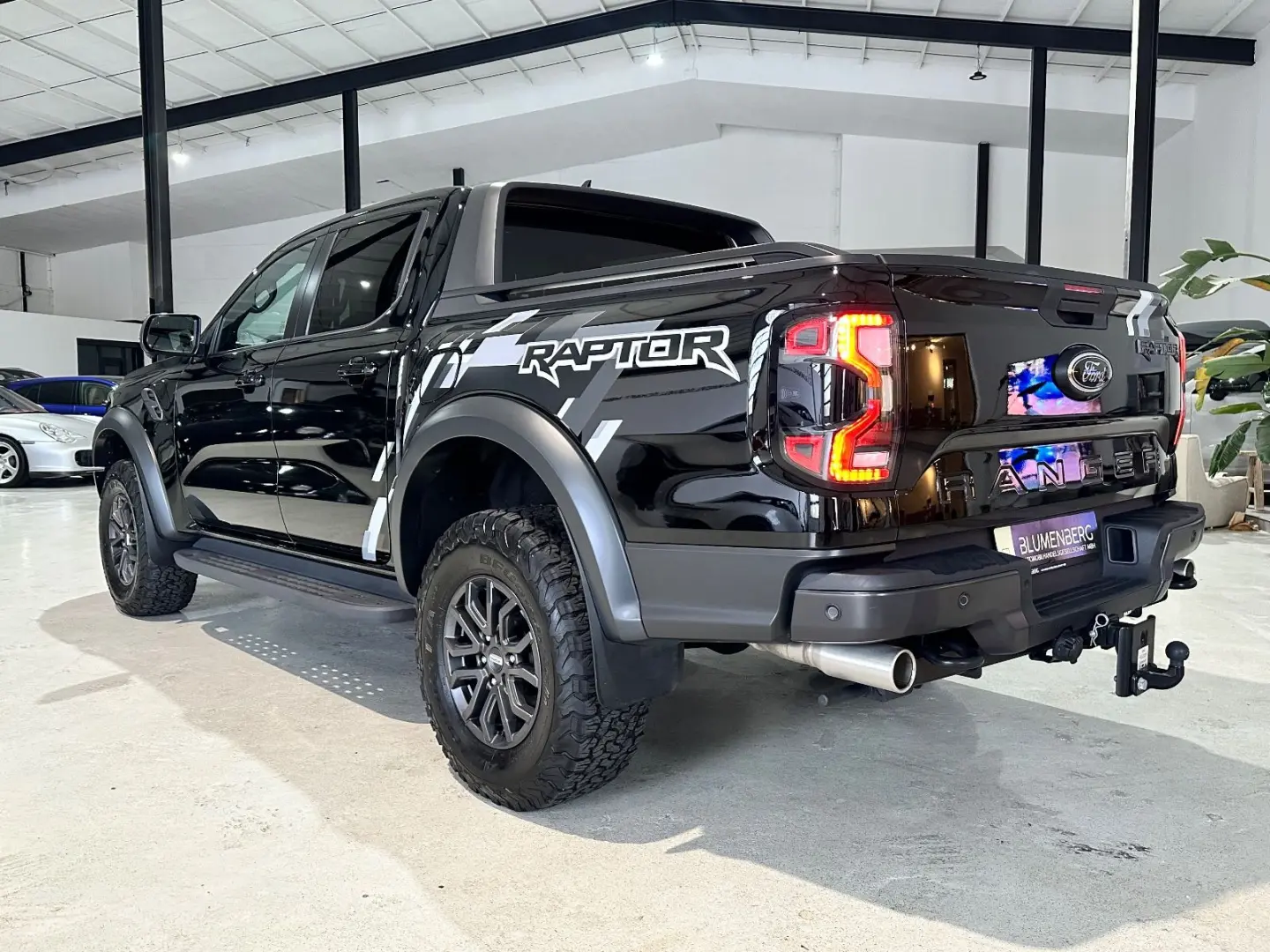 Ford Ranger Raptor e-4WD  Virtual B&O ACC