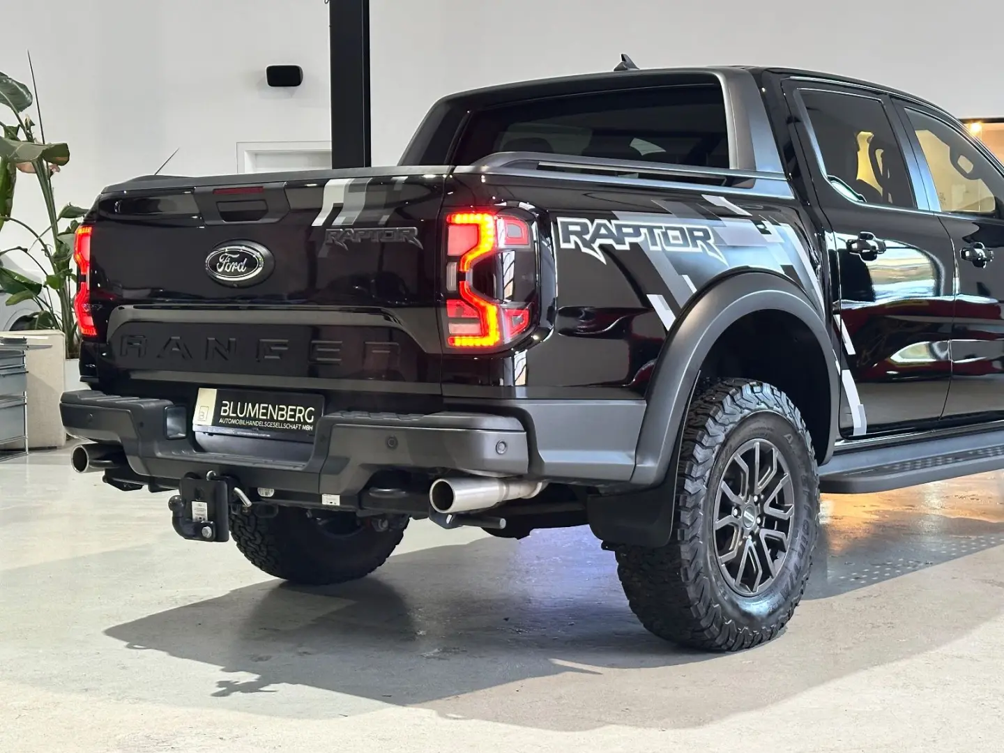 Ford Ranger Raptor e-4WD  Virtual B&O ACC