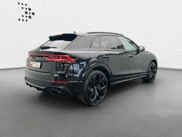 RS Q8 Keramik 305 km h B&O HUD Pano Standh Matri