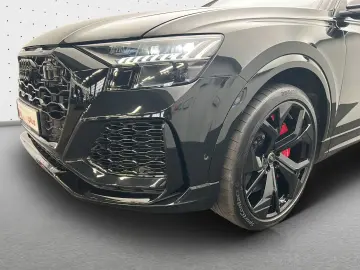 RS Q8 Keramik 305 km h B&O HUD Pano Standh Matri