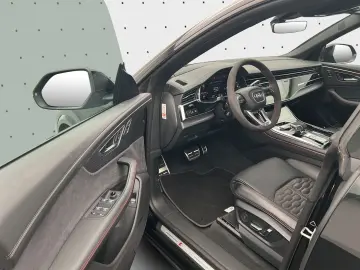 RS Q8 Keramik 305 km h B&O HUD Pano Standh Matri