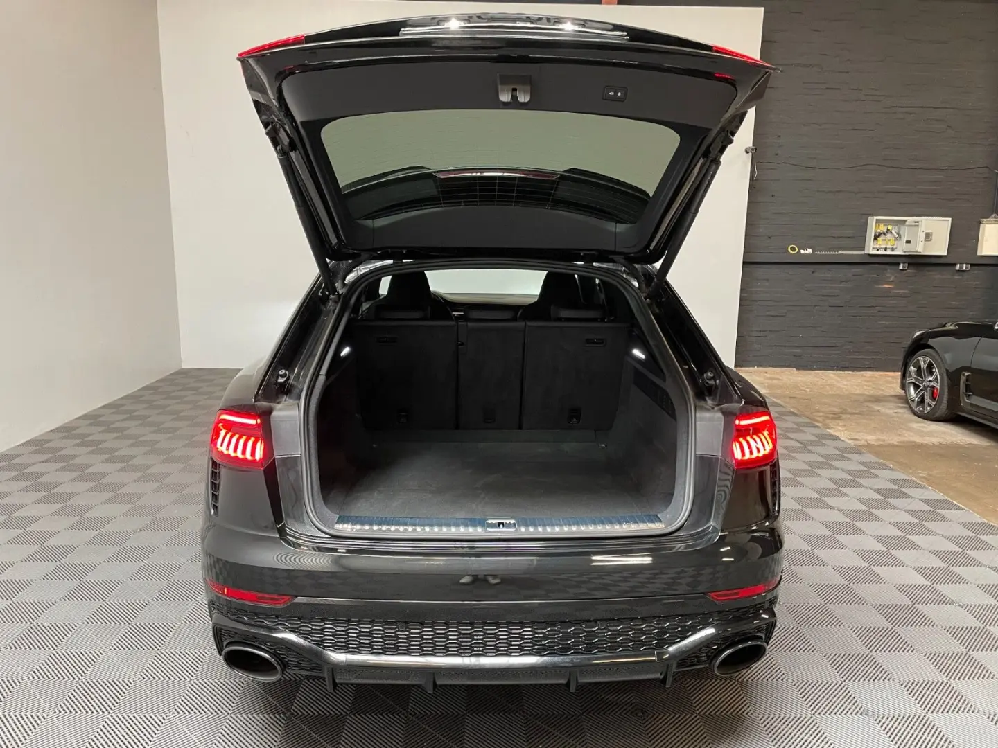 RSQ8 4.0 TFSI quattro  Pano-Matrix-Keramik