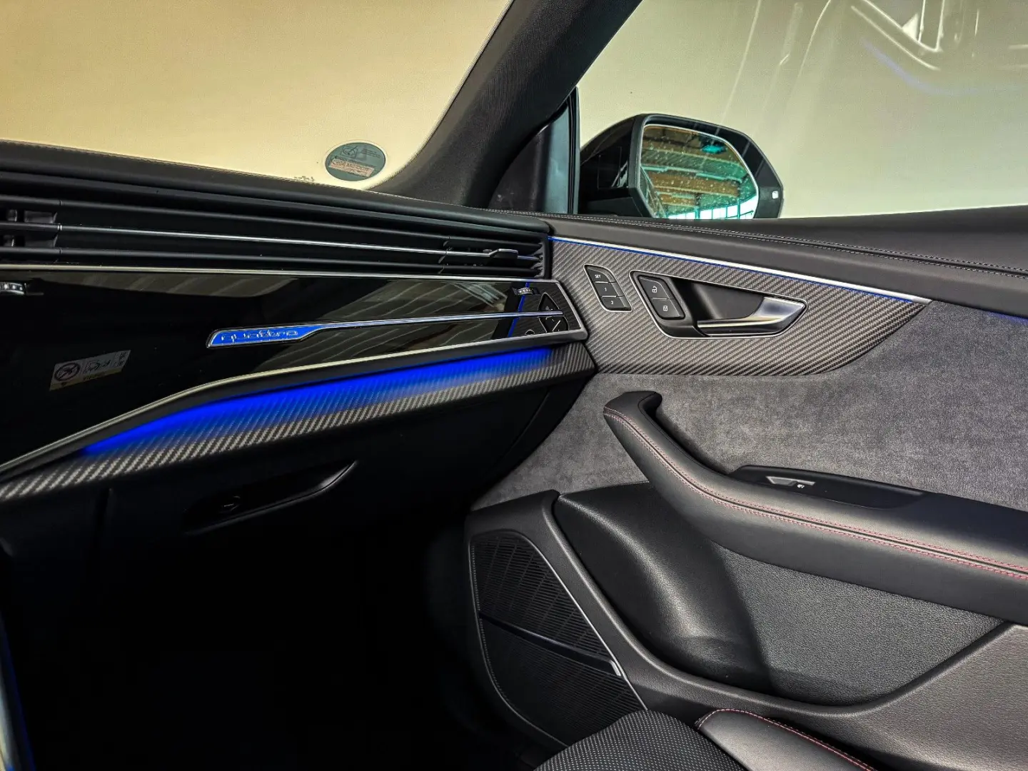 RSQ8 RS Q8 4.0 TFSI quattro