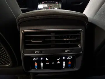 RSQ8 RS Q8 4.0 TFSI quattro