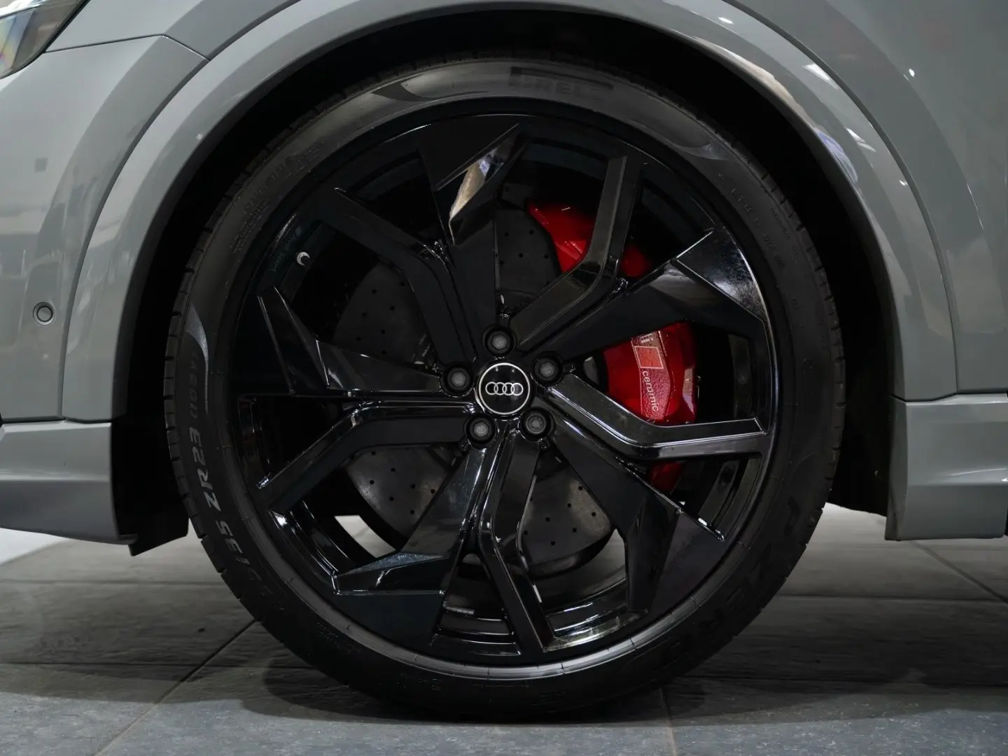 RSQ8 4.0 TFSI DESIGN KERAMIK DYNAMIK CARBON VMAX