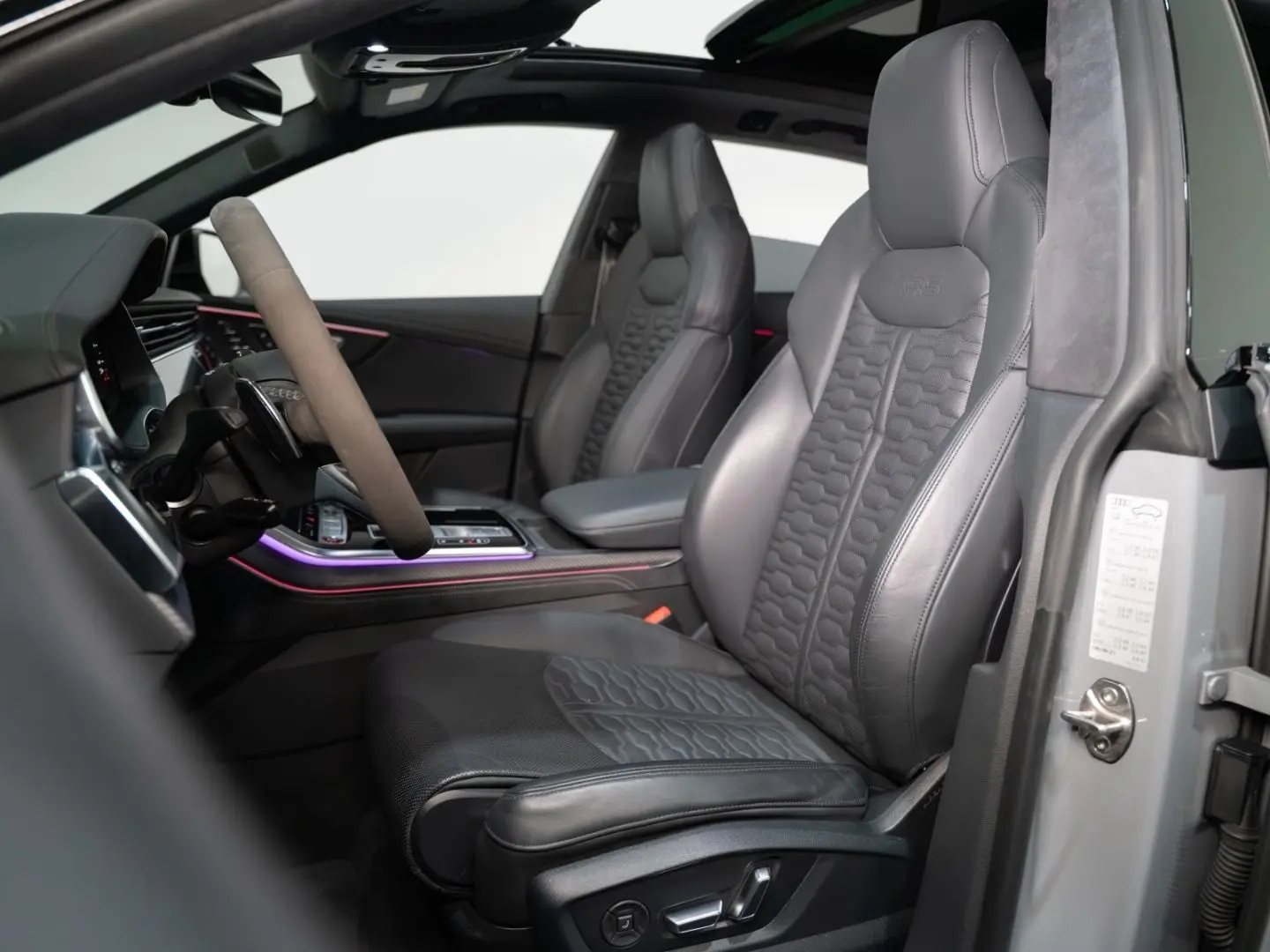 RSQ8 4.0 TFSI DESIGN KERAMIK DYNAMIK CARBON VMAX