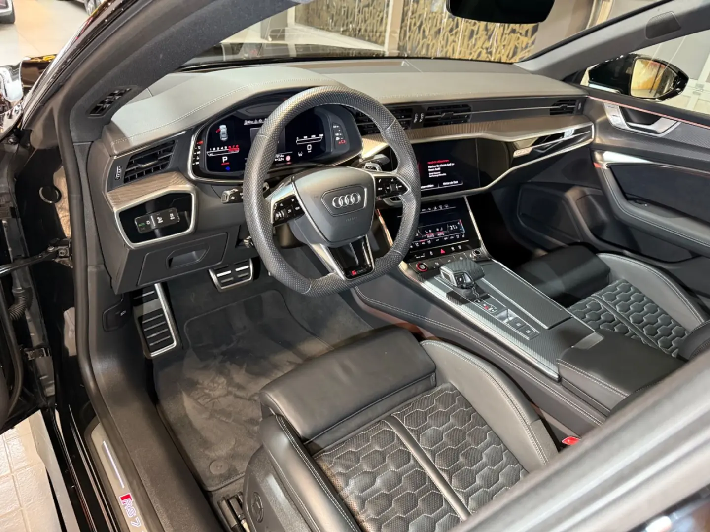 RS7 Sportback 4.0 TFSI quattro~HEAD-UP~PANO~MATR