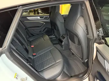 RS7 Sportback 4.0 TFSI quattro~HEAD-UP~PANO~MATR