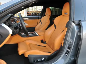 M8 Gran Coupe Competition Individual  B&W Carbon