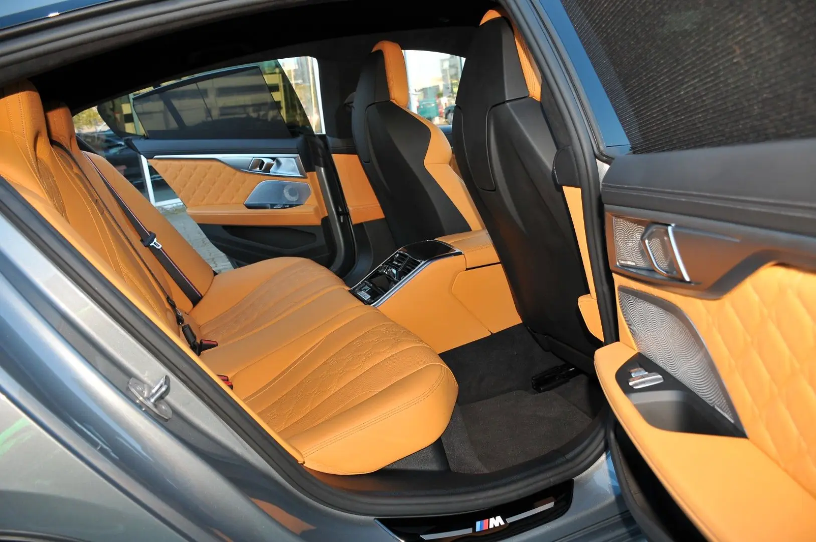 M8 Gran Coupe Competition Individual  B&W Carbon