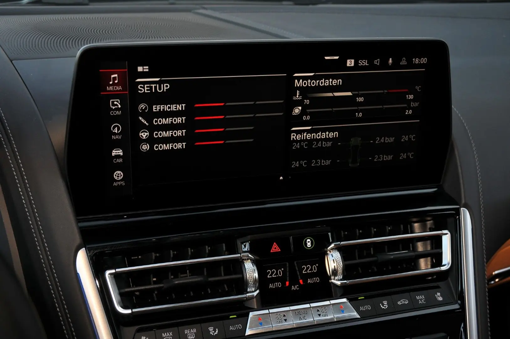 M8 Gran Coupe Competition Individual  B&W Carbon