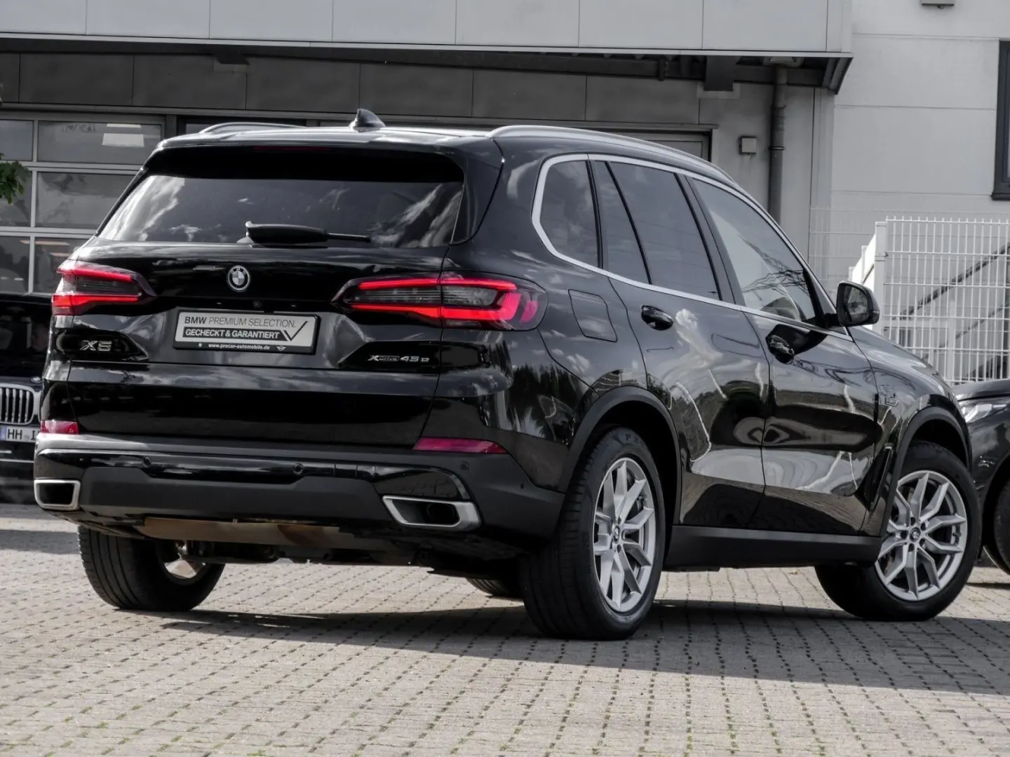X5 xDrive45e