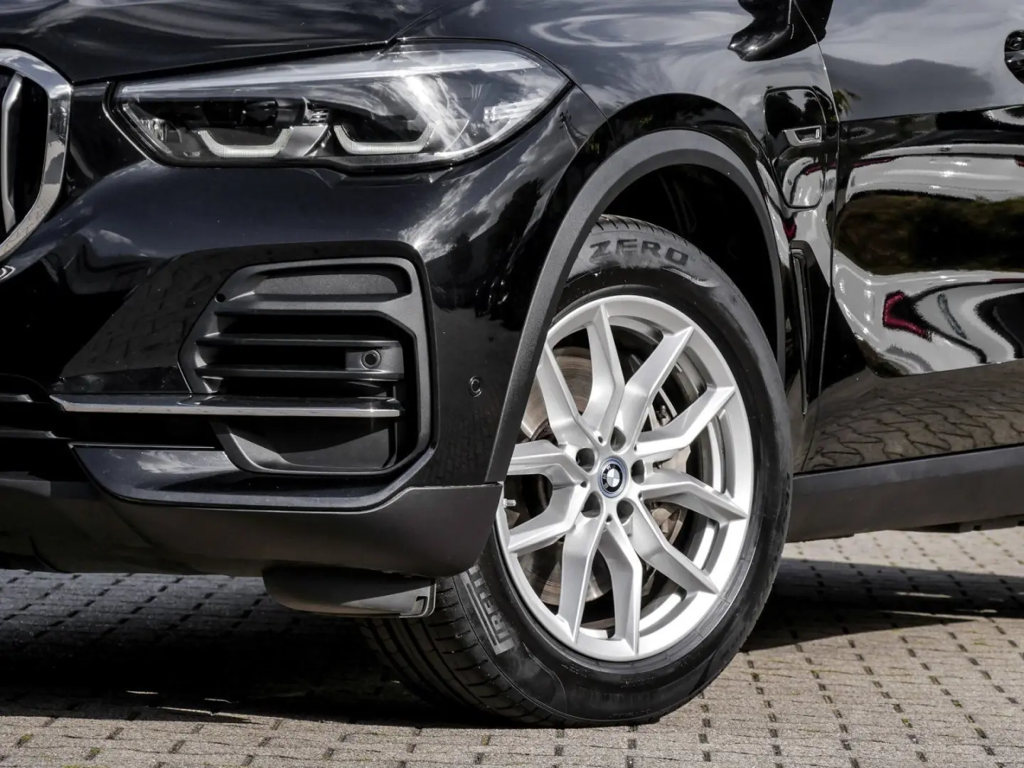 X5 xDrive45e