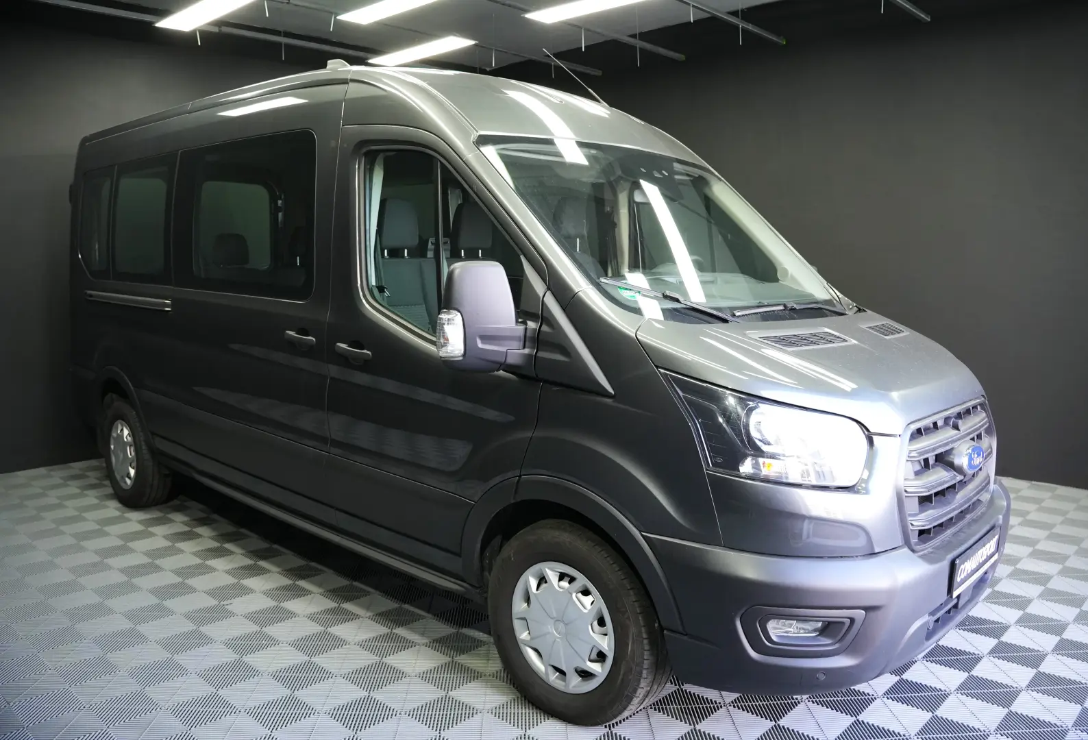 FORD TRANSIT 8 1 L3H2