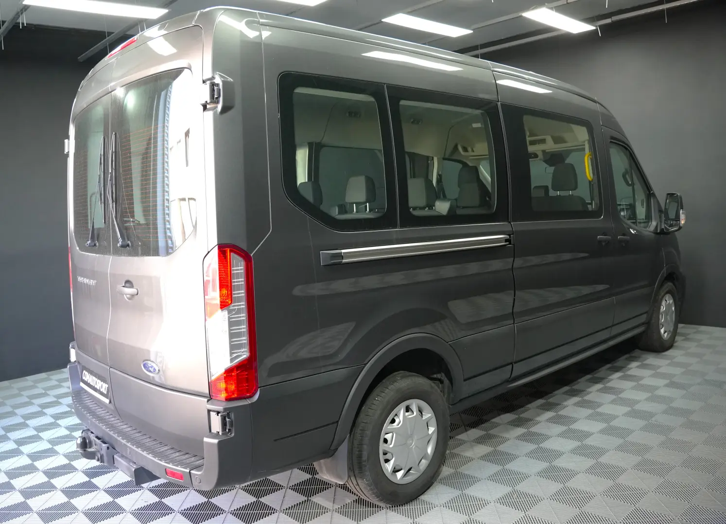 FORD TRANSIT 8 1 L3H2