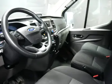 FORD TRANSIT 8 1 L3H2
