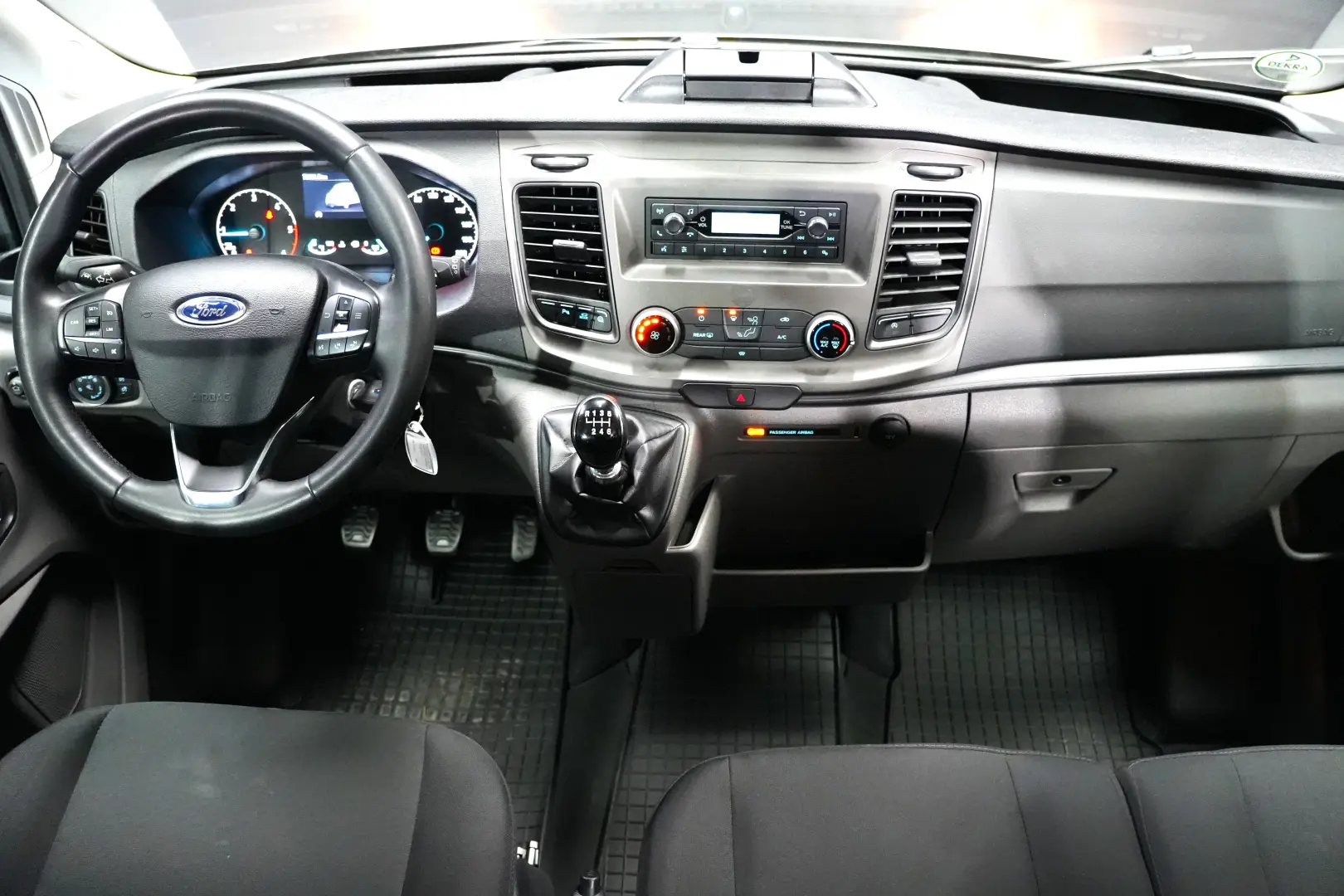 FORD TRANSIT 8 1 L3H2