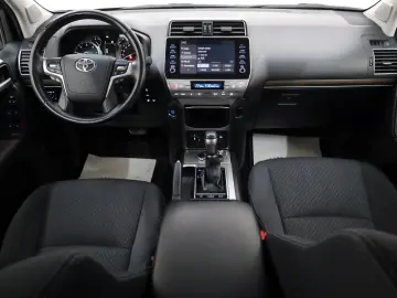 Land Cruiser Executive Aut. LED Kamera ACC AHK