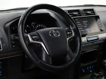 Land Cruiser Executive Aut. LED Kamera ACC AHK