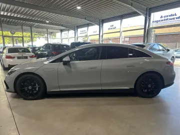 EQE 300 Advanced Navi LED Kamera 8xAlu Burmester